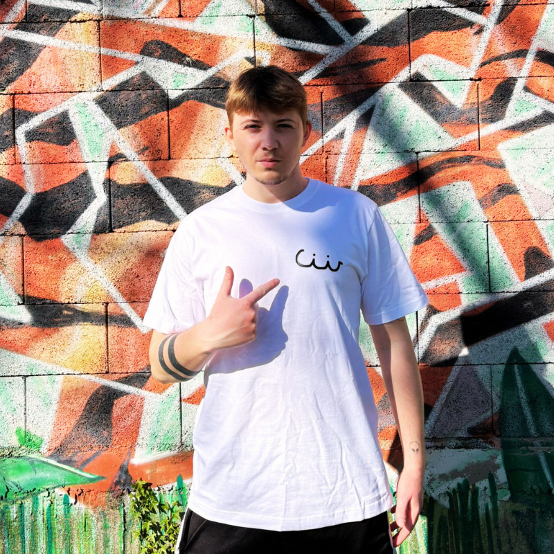 CUCI GANG SMILE TEE – WHITE 🤍